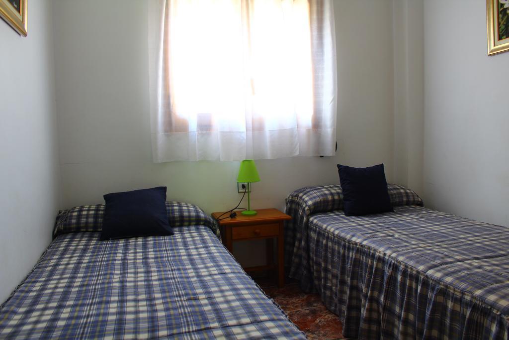 Residencial Los Robles Arroyo Frio Room photo