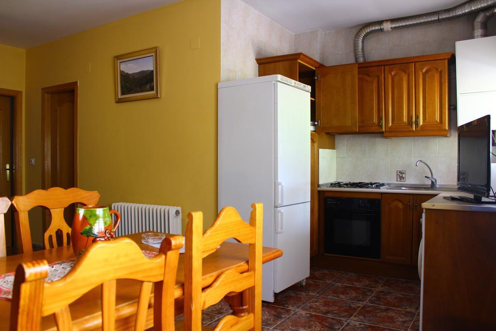 Residencial Los Robles Arroyo Frio Room photo